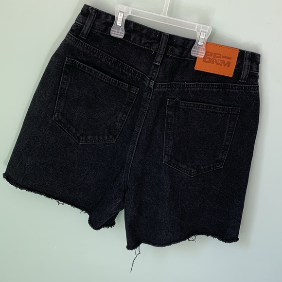 NWT Princess Polly Women's Black South Side Denim Shorts - Picture 2 of 3